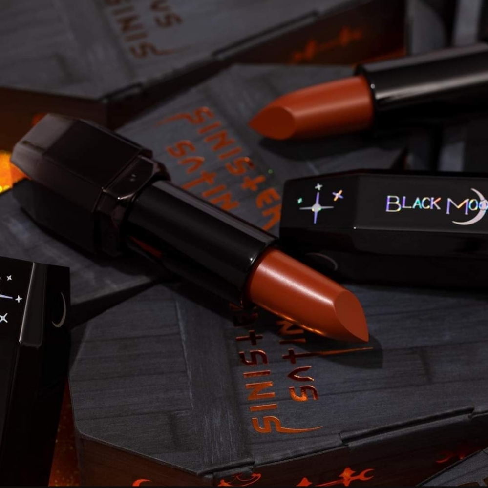 ❇️TRICK OR TREAT Black 🌑 Moon Sinister Satin Lipstick NWT